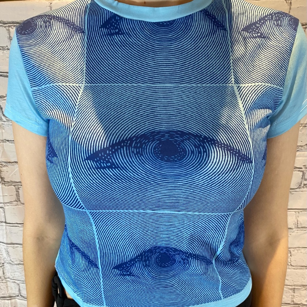 Eye graphic tee